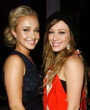 http://img186.imagevenue.com/loc256/th_81182_Hilary_1_Hayden_-_2007_Teen_Vogue_Young_Hollywood_Party_-_Sept_20th_-_008_122_256lo.jpg