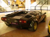 th_58575_countach5000scla1254416vn_123_29lo.jpg