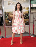 th_98363_celebrity_paradise.com_TheElder_KristinDavis5_122_344lo.jpg
