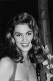 th_43459_Cindy_Crawford_Celebrity_City_Mix_812417_122_410lo.jpg