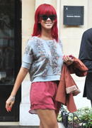 th_89167_RihannaleavesPlazaAtheneeHotelParis8.10.2010_18_122_451lo.JPG