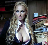videos capitulo 1 Sabrina Rojas desnuda en Playboy TV Roja venganza hot