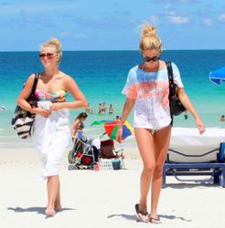 Hough julianne miami ashley tisdale Hough julianne miami ashley tisdale apologise, but