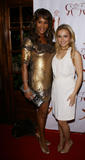 http://img186.imagevenue.com/loc186/th_44488_celeb-city.org_Hayden_Panettiere_Ai_Spa_Re-launch_Party_01-25-2008_021_123_186lo.jpg