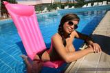 Samantha Buxton - Naked at the pool10kj2fajka.jpg